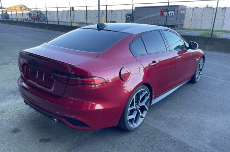 Jaguar XE P300 Sport