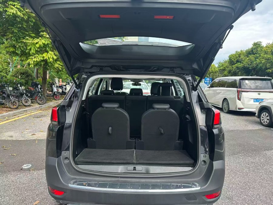 Peugeot 5008 année 2017 - Guangzhou