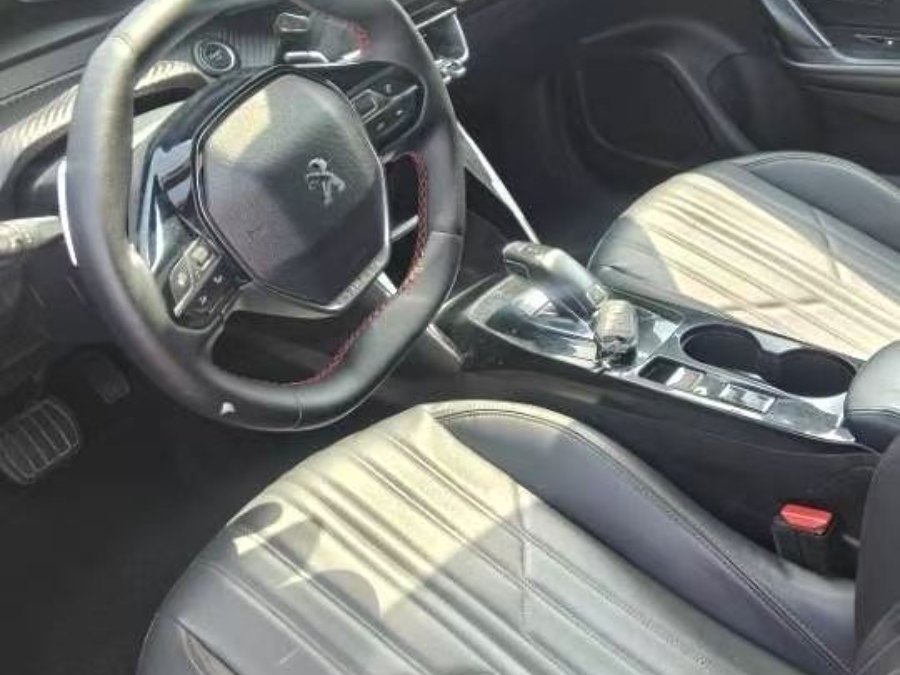 Peugeot 2008 année 2020 - Chine