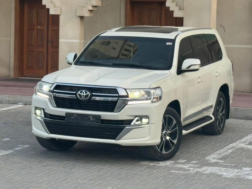 TOYOTA LAND CRUISER