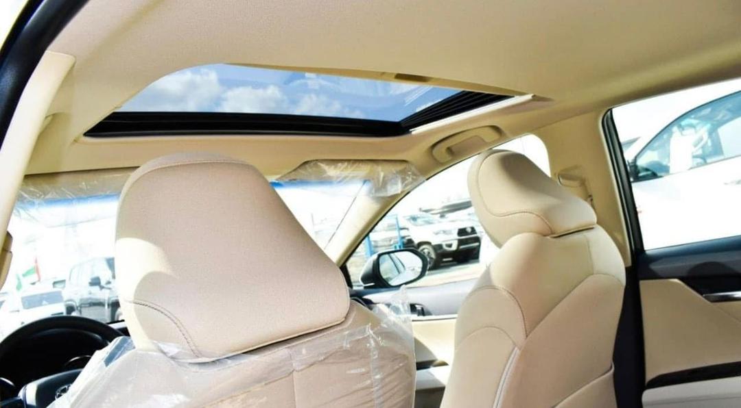 TOYOTA CAMRY