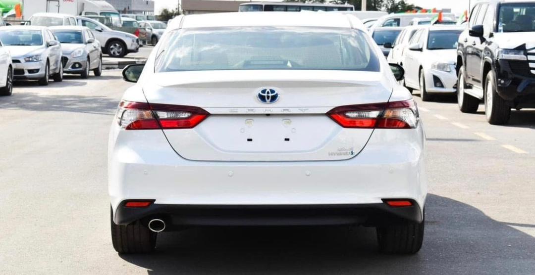 TOYOTA CAMRY