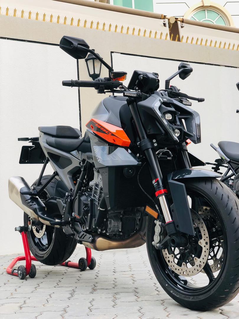 KTM DUKE 990