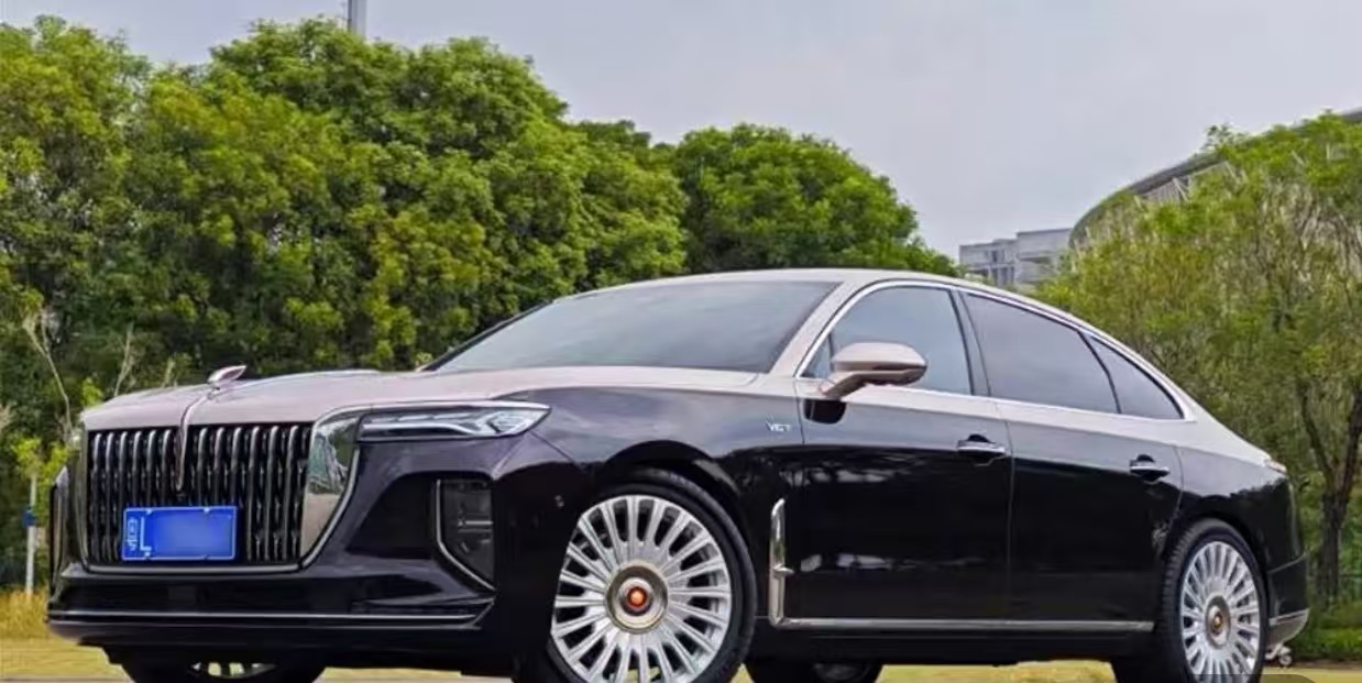Hongqi H9 2024 - Dakar
