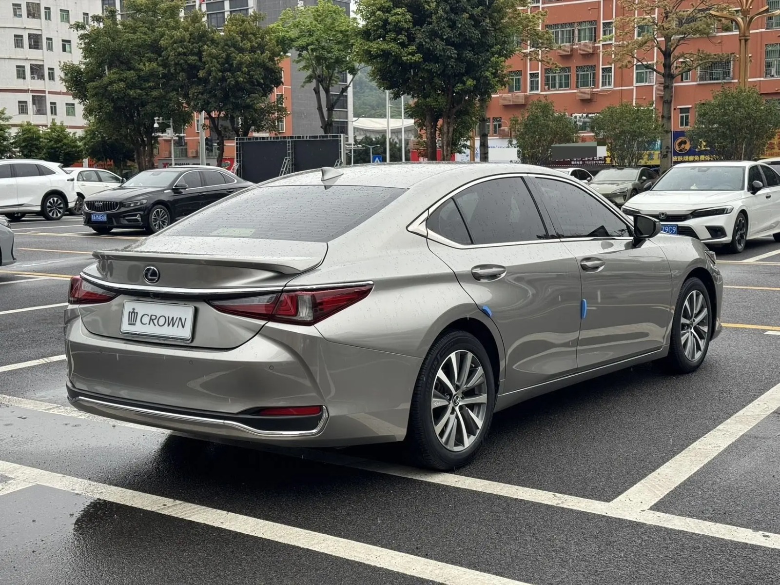 Lexus ES300h