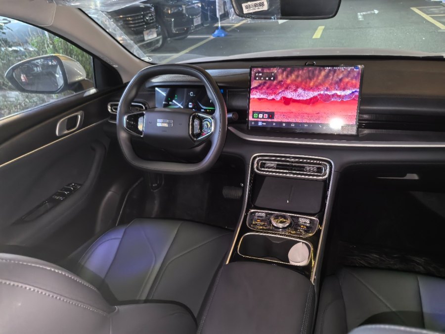 Geely Galaxy Xingyao 6 EM-i 2025 - Chine